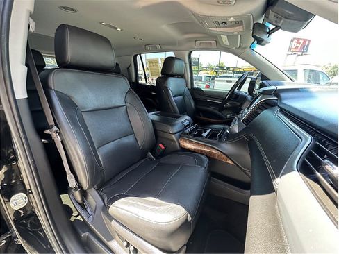 Used 2018 Chevrolet Tahoe Premier AWD/4WD image 15