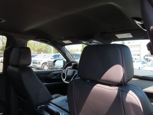 Used 2023 Chevrolet Tahoe RST w/ Luxury Package image 34