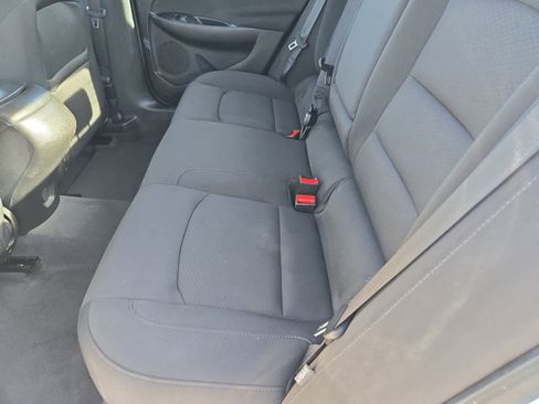 Used 2018 Chevrolet Malibu LS image 18