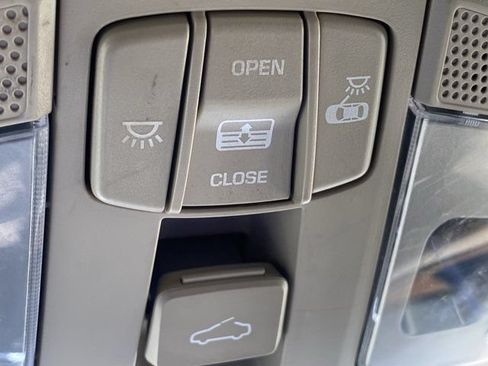 Used 2015 Hyundai Sonata Limited w/ Option Group 06 FWD image 25