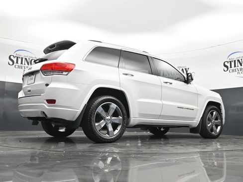 Used 2015 Jeep Grand Cherokee Overland RWD image 32