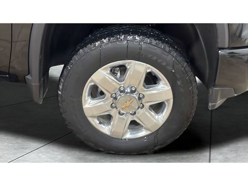 Certified 2021 Chevrolet Silverado 2500 LTZ w/ Z71 Chrome Sport Edition image 19