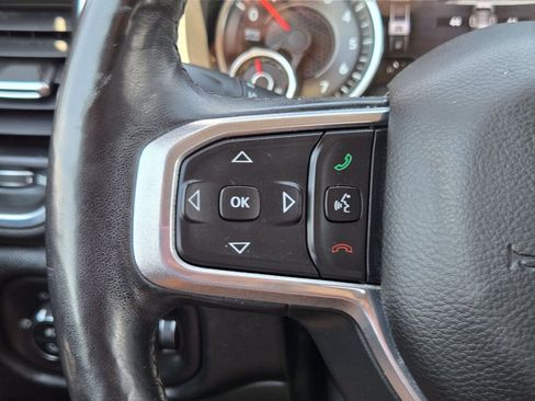 Used 2019 RAM 1500 Laramie AWD/4WD image 18