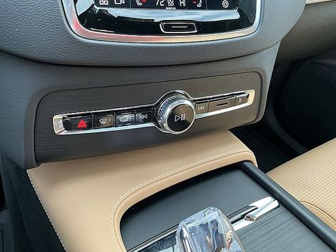 Used 2024 Volvo XC90 T8 Ultimate w/ Protection Package Premier image 25