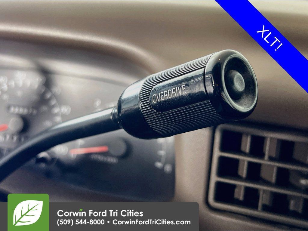Used 1999 Ford F250 XLT AWD/4WD image 9