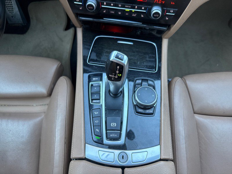 Used 2015 BMW 740Li xDrive AWD/4WD image 27