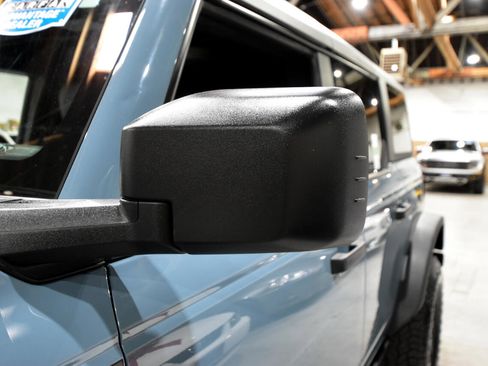 Used 2023 Ford Bronco Everglades image 65