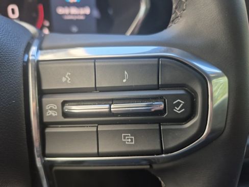 Used 2024 GMC Canyon Elevation w/ Convenience Package image 21