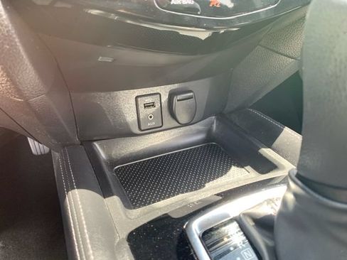 Used 2018 Nissan Rogue Sport SL AWD/4WD image 31