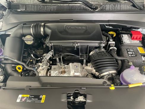 New 2025 Jeep Compass Limited w/ Sun & Sound Group image 8