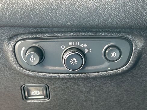 Used 2020 GMC Terrain Denali w/ Denali Premium Package image 24