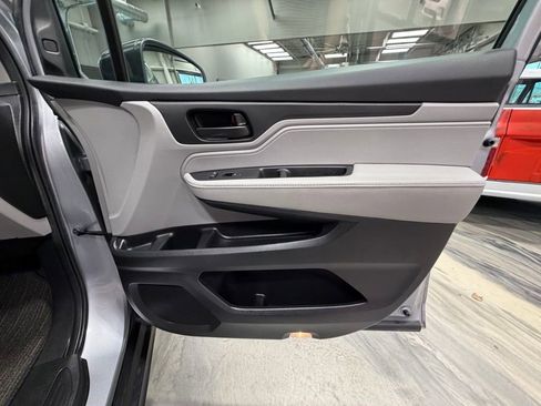 Used 2022 Honda Odyssey EX-L image 42