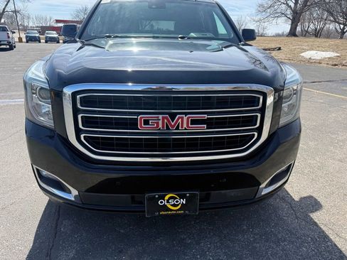 Used 2019 GMC Yukon XL SLT image 8