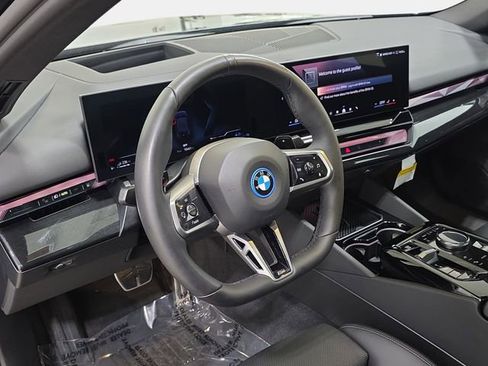 Certified 2026 BMW 550e xDrive AWD/4WD image 13