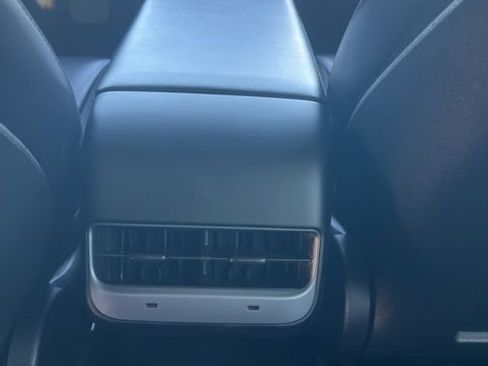 Used 2023 Tesla Model 3 Standard Range image 22