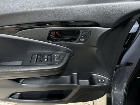 Certified 2024 Honda Passport Black Edition image 23