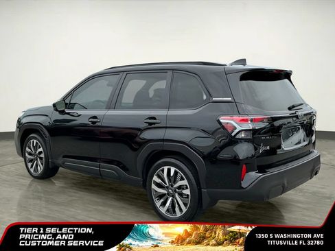 Used 2025 Subaru Forester Touring w/ Popular Package - Touring AWD/4WD image 3