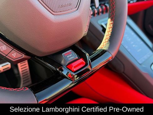 Used 2024 Lamborghini Huracan EVO image 26