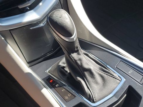 Used 2015 Cadillac SRX FWD image 32