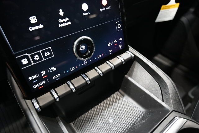 New 2027 GMC Terrain Elevation w/ Elevation Premium Package FWD image 17