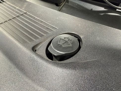 Used 2018 Tesla Model 3 Long Range RWD image 35