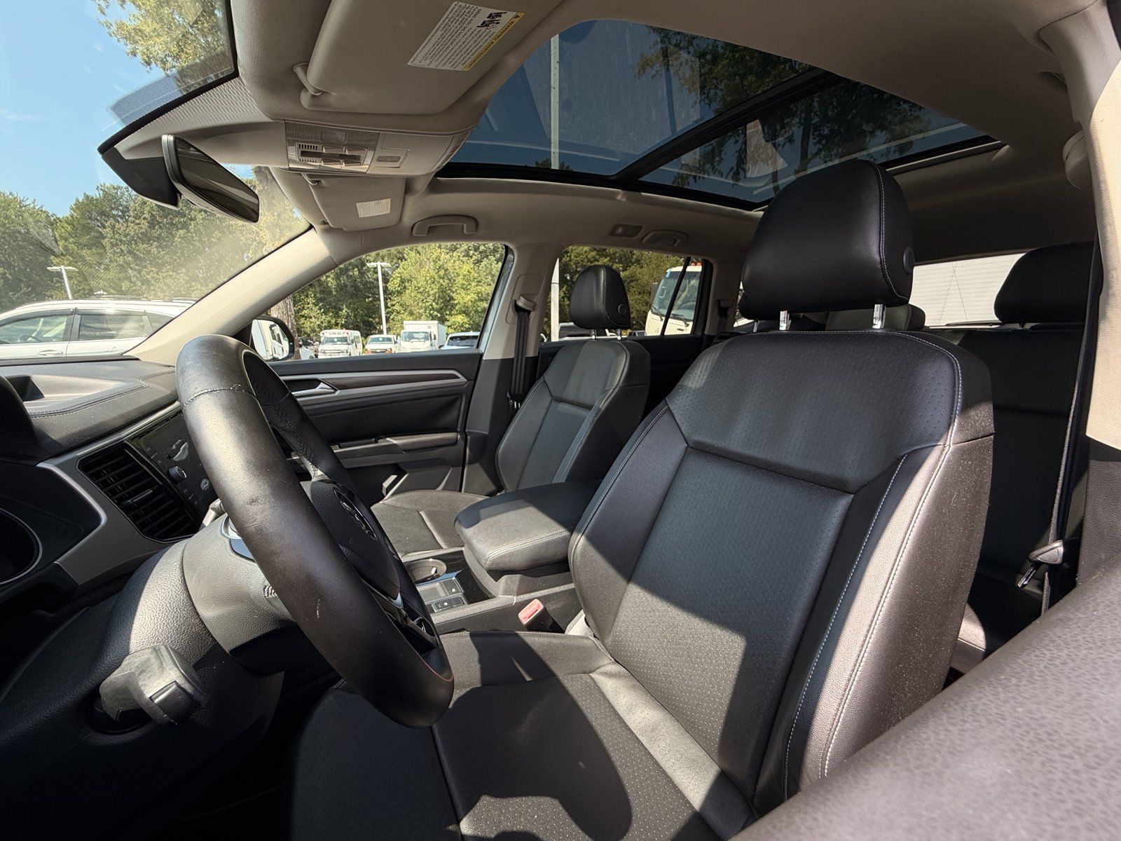 Used 2018 Volkswagen Atlas SEL FWD image 27