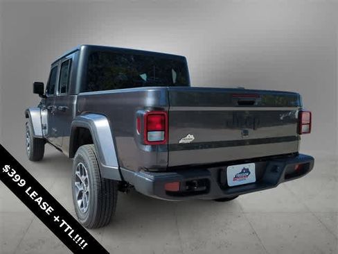 New 2025 Jeep Gladiator Sport image 6