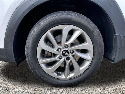 Used 2017 Hyundai Tucson SE AWD/4WD image 9