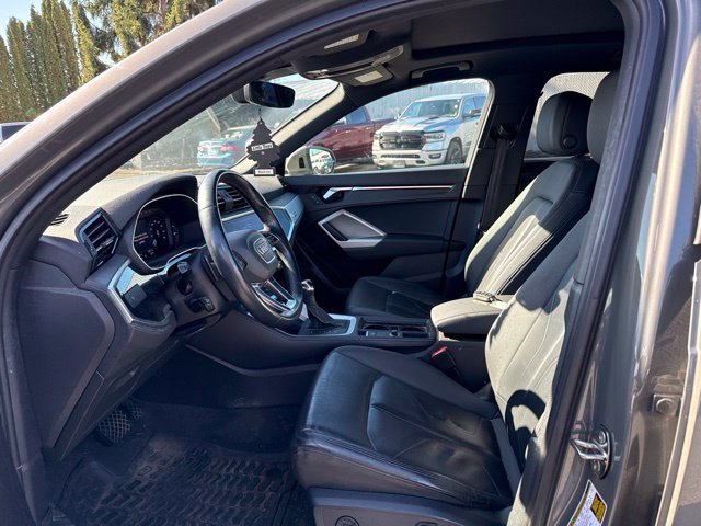 Used 2021 Audi Q3 2.0T Premium w/ Convenience Package AWD/4WD image 12