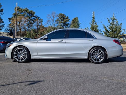 Used 2020 Mercedes-Benz S 560 Sedan image 25