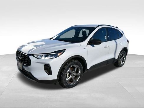 Used 2025 Ford Escape ST-Line AWD/4WD image 2