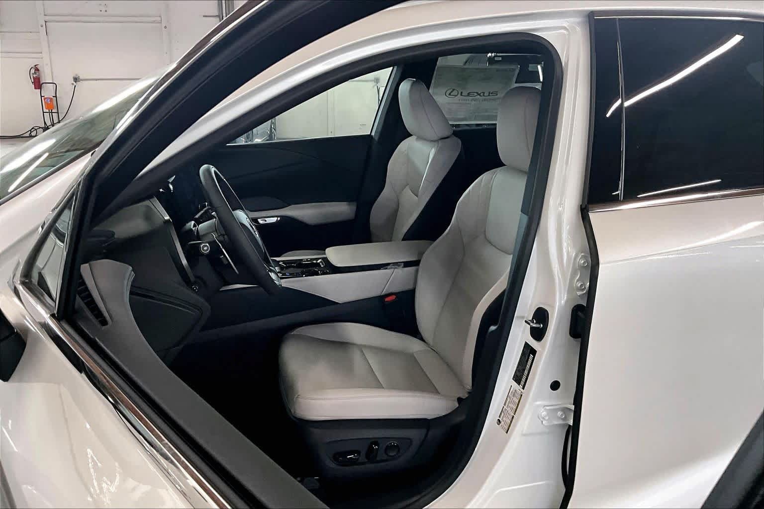 New 2026 Lexus RX 350 Premium AWD/4WD image 9