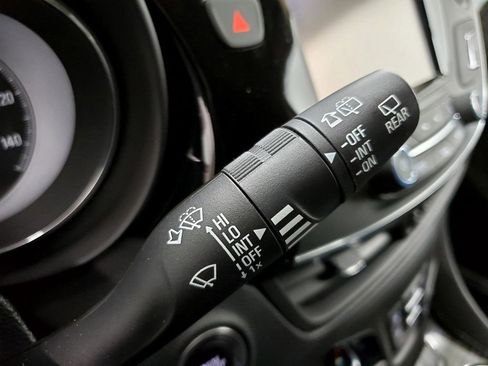 Used 2018 Buick Envision Essence image 33