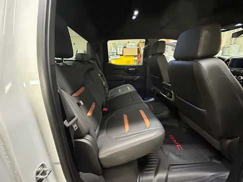 Used 2021 GMC Sierra 1500 AT4 image 6