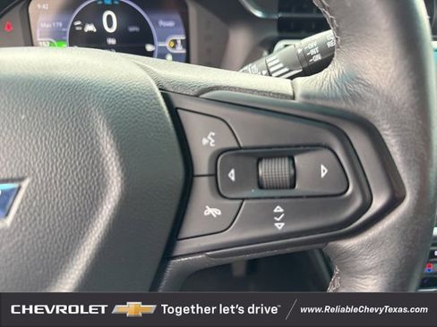 Used 2023 Chevrolet Bolt LT w/ Infotainment Package image 25