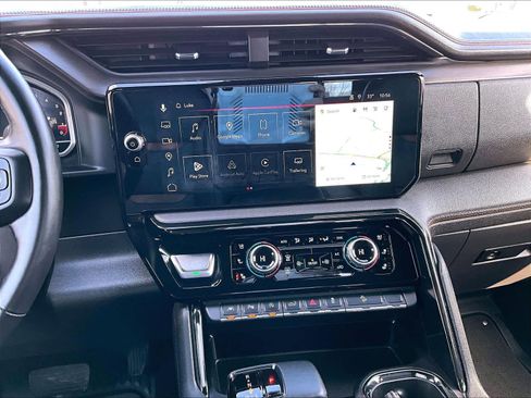 Used 2023 GMC Sierra 1500 AT4 w/ AT4 Preferred Package image 16