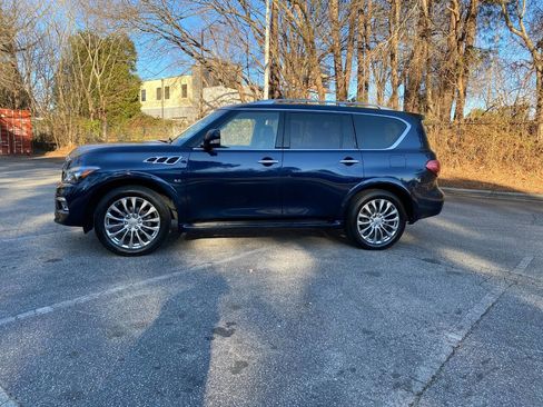 Used 2017 INFINITI QX80 4WD w/ Driver Assistance Package image 9