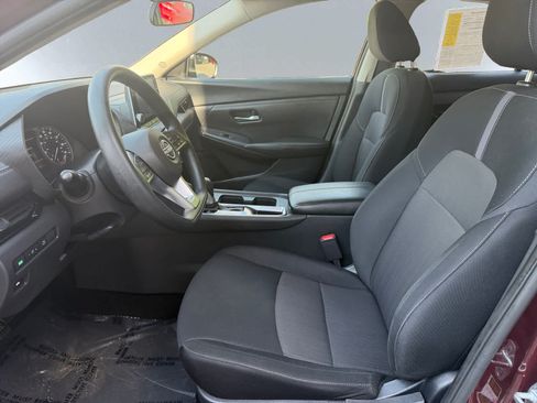 Used 2024 Nissan Sentra SV FWD image 7