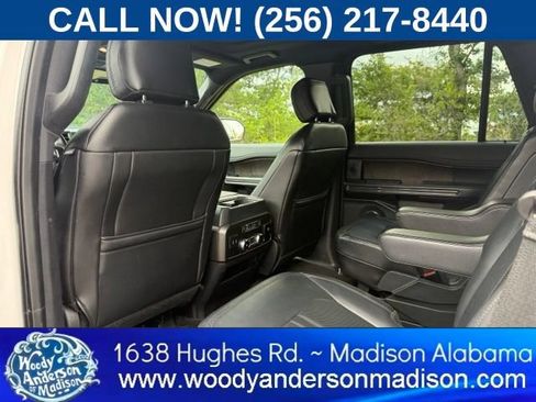 Used 2018 Ford Expedition Limited w/ Equipment Group 301A AWD/4WD image 10