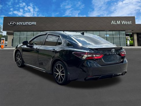 Used 2023 Toyota Camry SE w/ Convenience Package FWD image 7