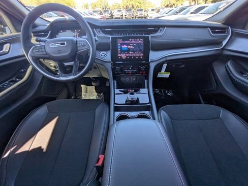 New 2025 Jeep Grand Cherokee Altitude RWD image 13