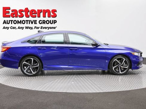 Used 2022 Honda Accord Sport image 4