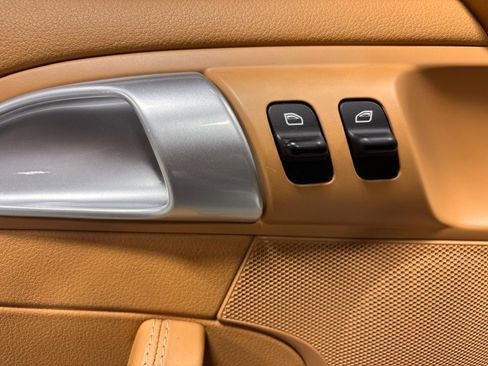 Used 2007 Porsche 911 Carrera S image 11