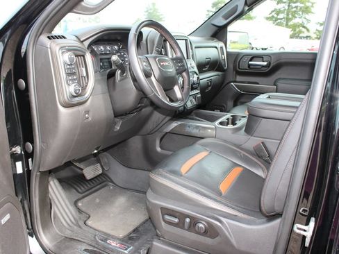 Used 2022 GMC Sierra 1500 AT4 w/ AT4 Premium Package AWD/4WD image 10