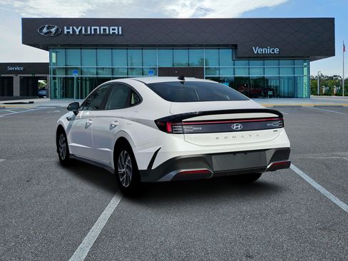 New 2026 Hyundai Sonata Blue FWD image 5