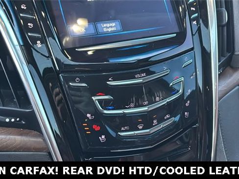 Used 2017 Cadillac Escalade Premium Luxury image 18