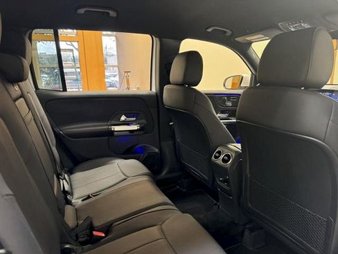 Used 2025 Mercedes-Benz GLB 250 image 20