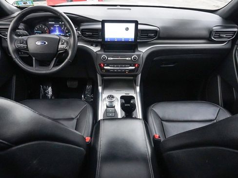Used 2020 Ford Explorer XLT w/ Equipment Group 202A image 47