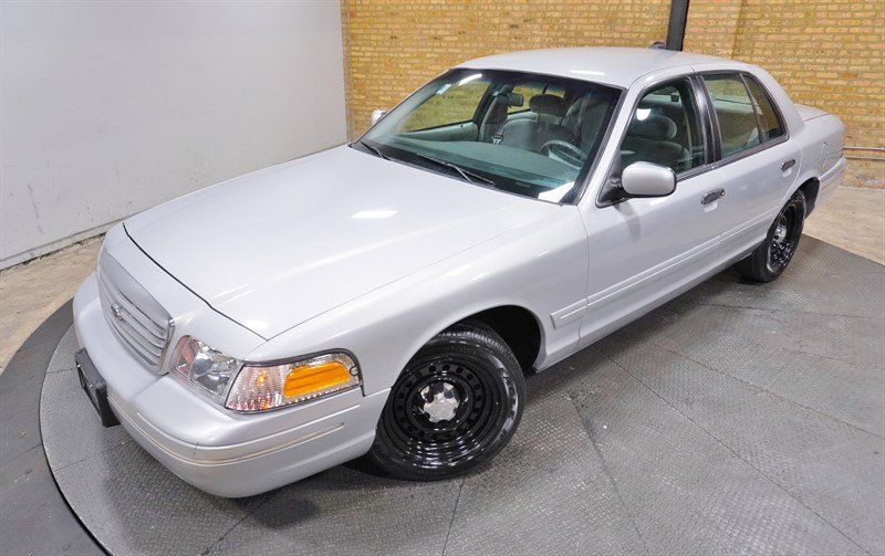Used 2000 Ford Crown Victoria Police Interceptor RWD image 2