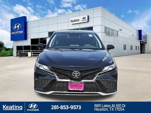 Used 2021 Toyota Camry XSE FWD image 2